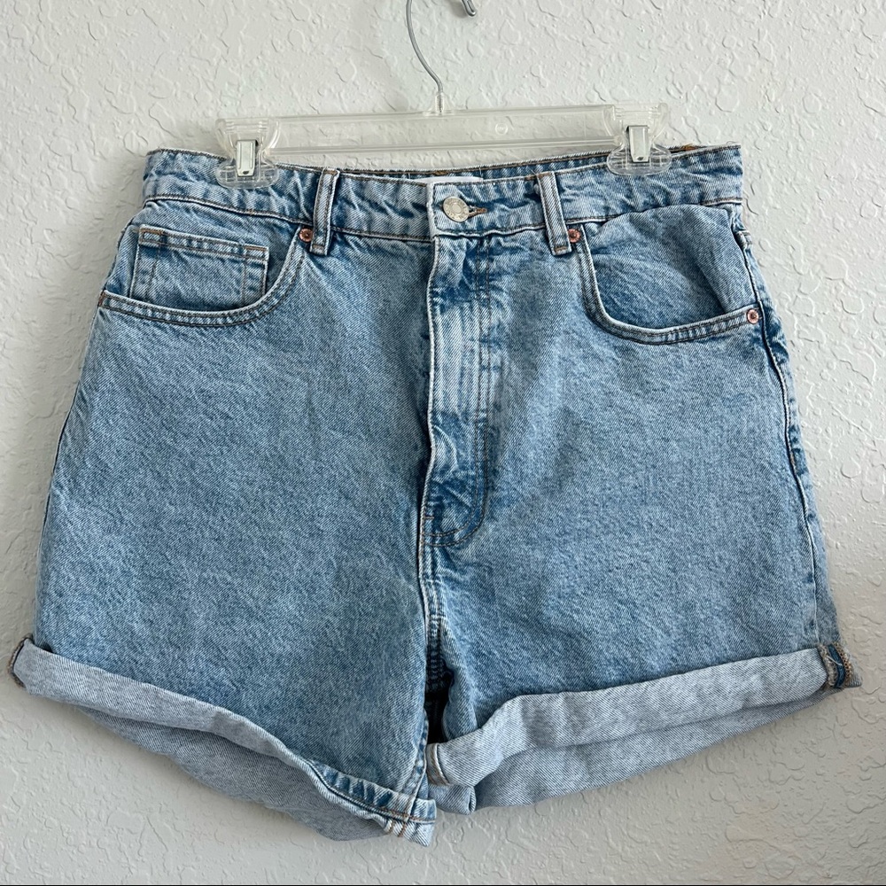 Classic Zara mom shorts